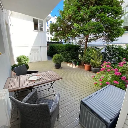 Bergfried Apartment *